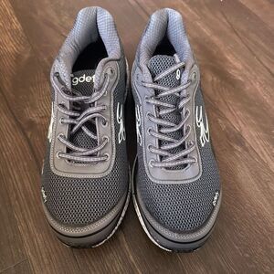 Gdefy Gravity Defy ortho comfy gray lace up size 13 shoes